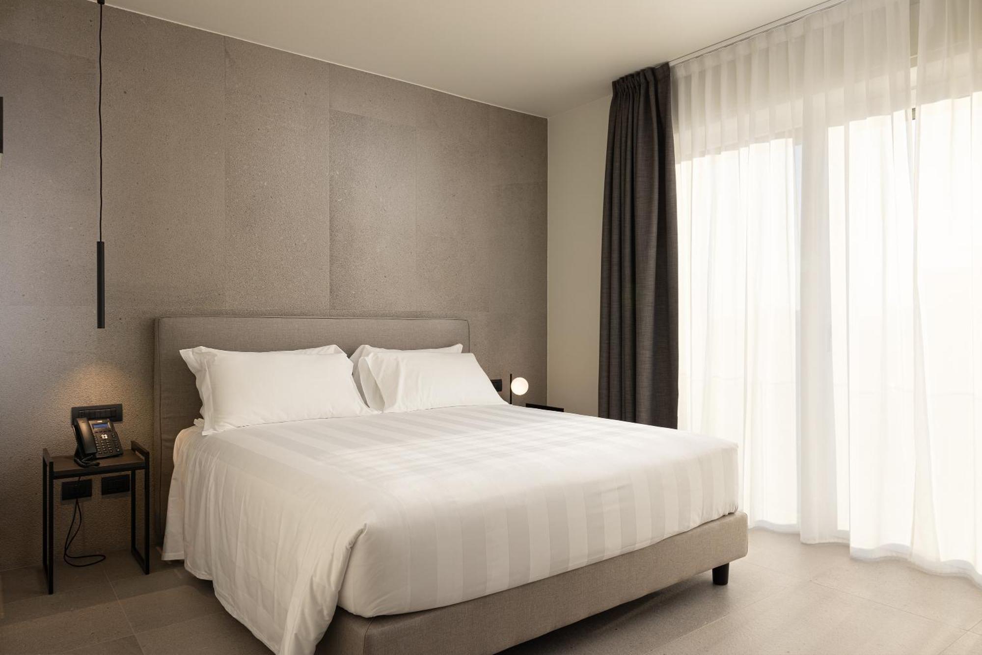 B21 Lifestyle Hotel Bari Exteriör bild